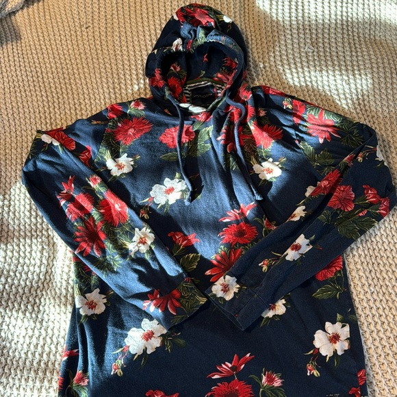Men’s Denim and Flower Lightweight Hoodie in Flower Print- Large - Picture 1 of 3